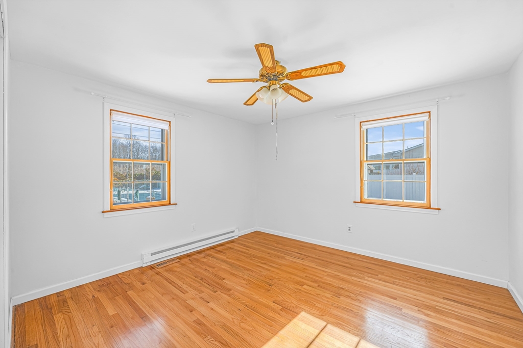 12 Doane Terrace South Hadley, MA 01075 - Photo 14 of 40