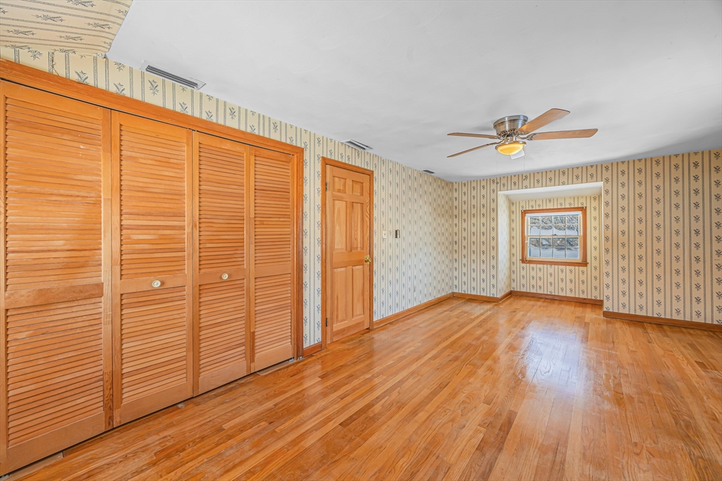 12 Doane Terrace South Hadley, MA 01075 - Photo 18 of 40