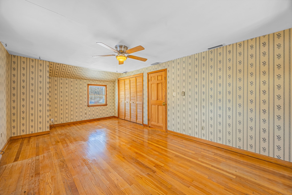 12 Doane Terrace South Hadley, MA 01075 - Photo 19 of 40