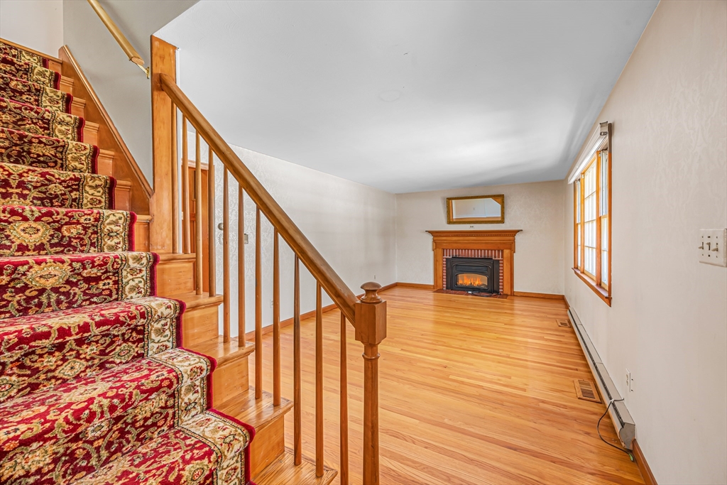 12 Doane Terrace South Hadley, MA 01075 - Photo 10 of 40