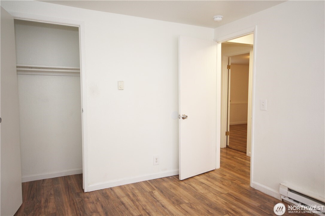2413 Southwest Graham Street Seattle, WA 98106 - Photo 9 of 10 Gallery Image 9