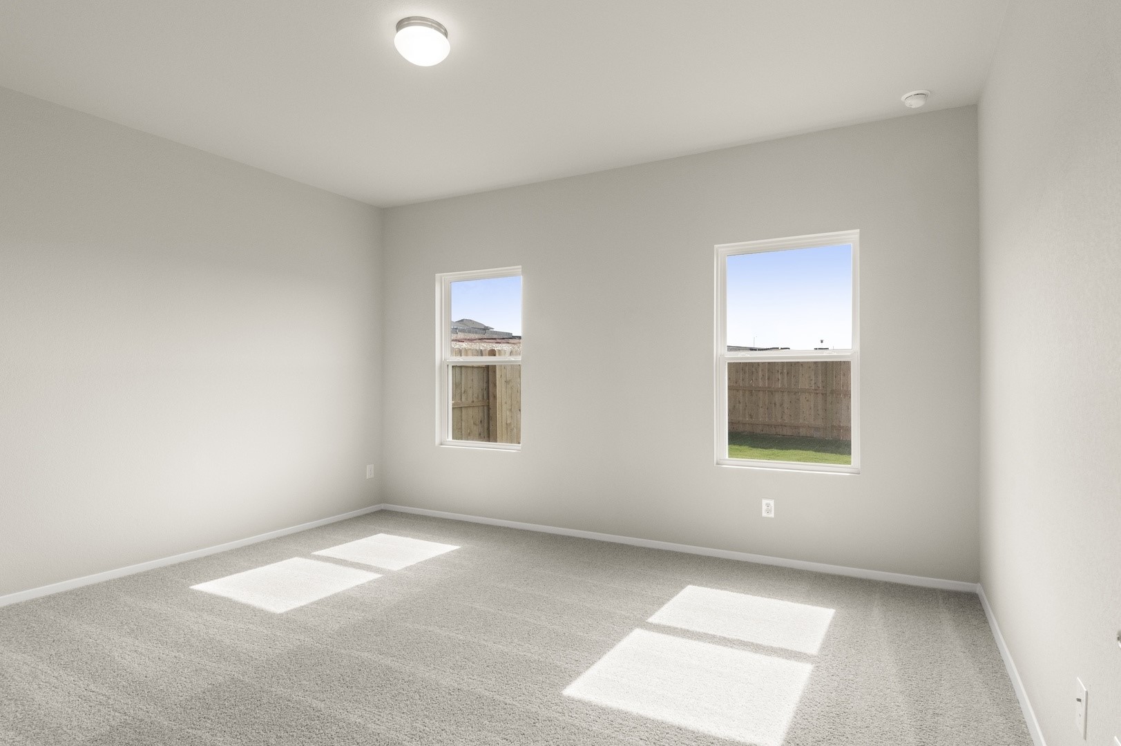 5409 Murano Cove Austin, TX 78747 - Photo 22 of 32 an empty room with windows