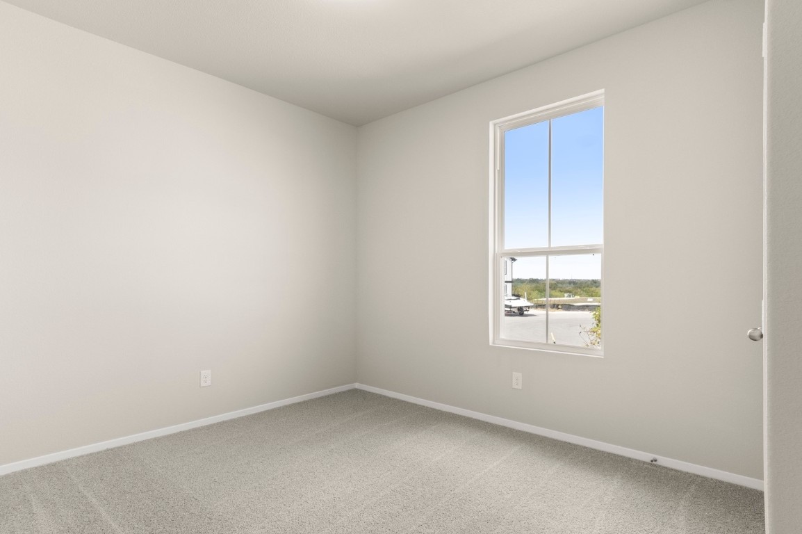 5409 Murano Cove Austin, TX 78747 - Photo 29 of 32 an empty room with a window