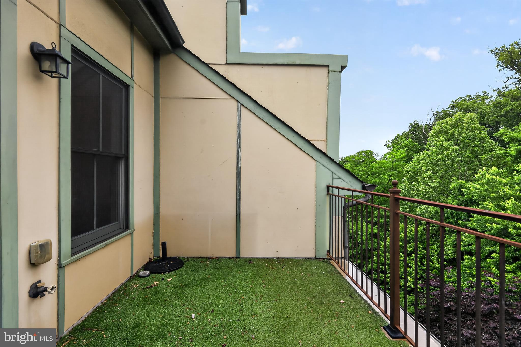 2711 Cassedy Street Silver Spring, MD 20910 - Photo 28 of 36 Rooftop Balcony