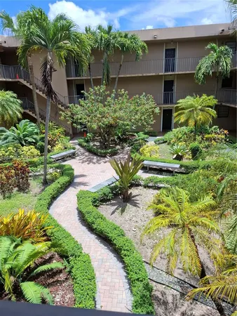 $220,000 | Kendall, Miami, FL 33176