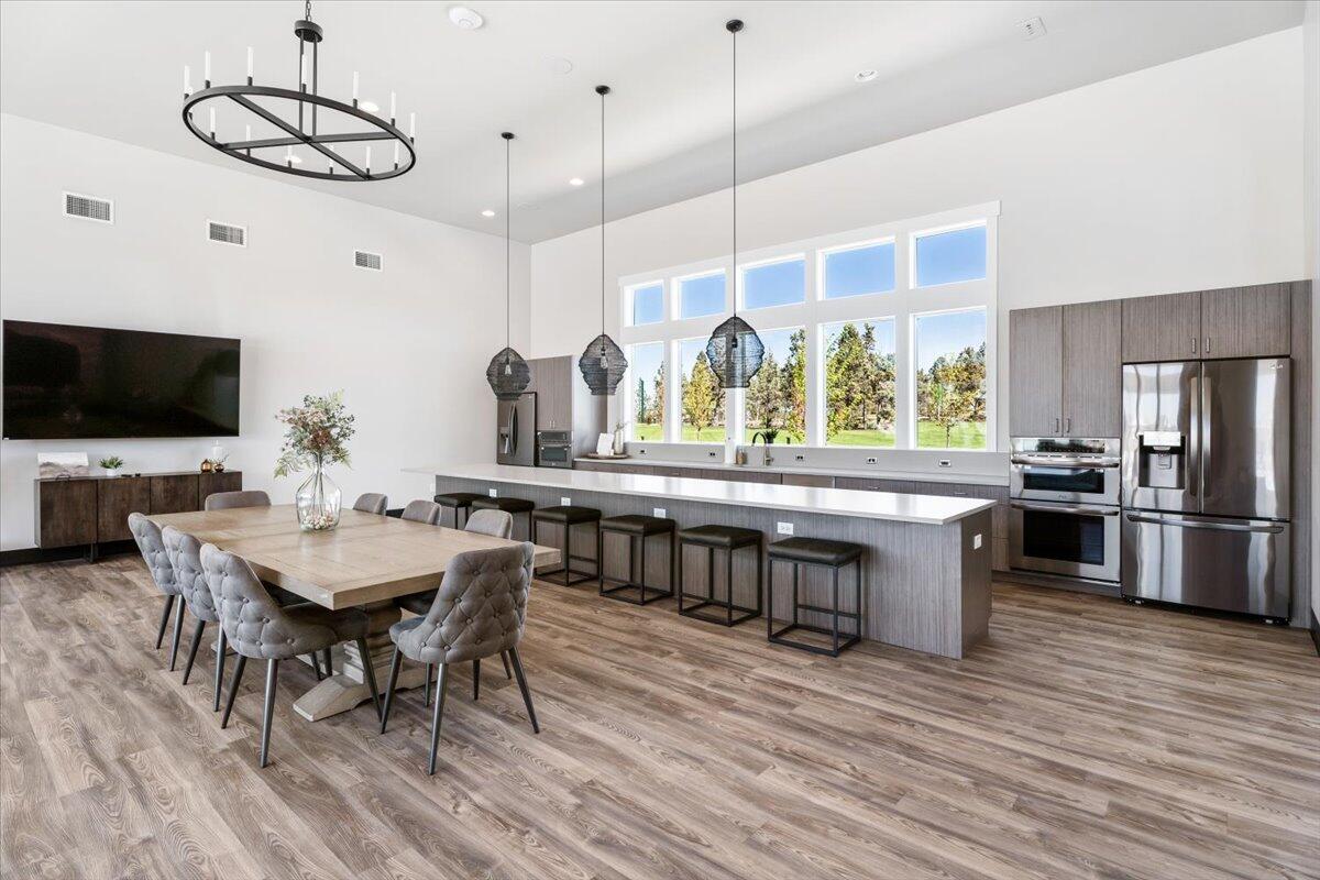 3871 Northeast Oakside Loop Bend, OR 97701 - Photo 38 of 50 Petrosa Clubhouse Kitchen