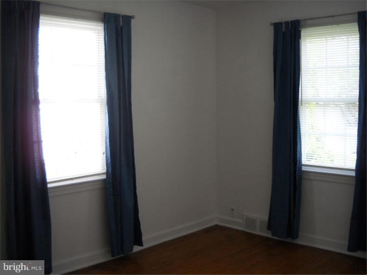 30 Edward Road Hatboro, PA 19040 - Photo 5 of 15 Bedroom 2