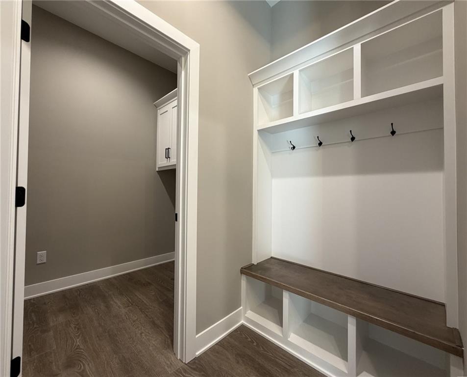 1136 Southwest Whitby Drive Lee's Summit, MO 64083 - Photo 11 of 22