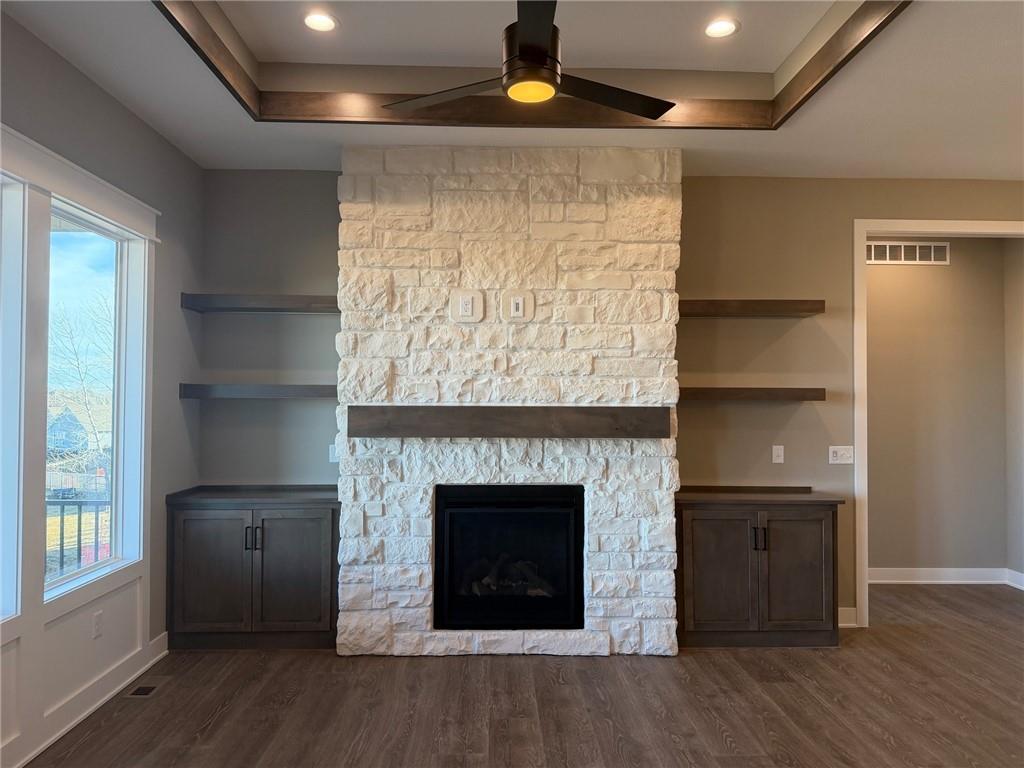 1136 Southwest Whitby Drive Lee's Summit, MO 64083 - Photo 4 of 22