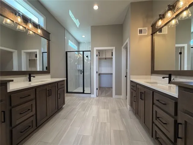 $575,000 | 1136 Southwest Whitby Drive, Lee's Summit, MO 64083