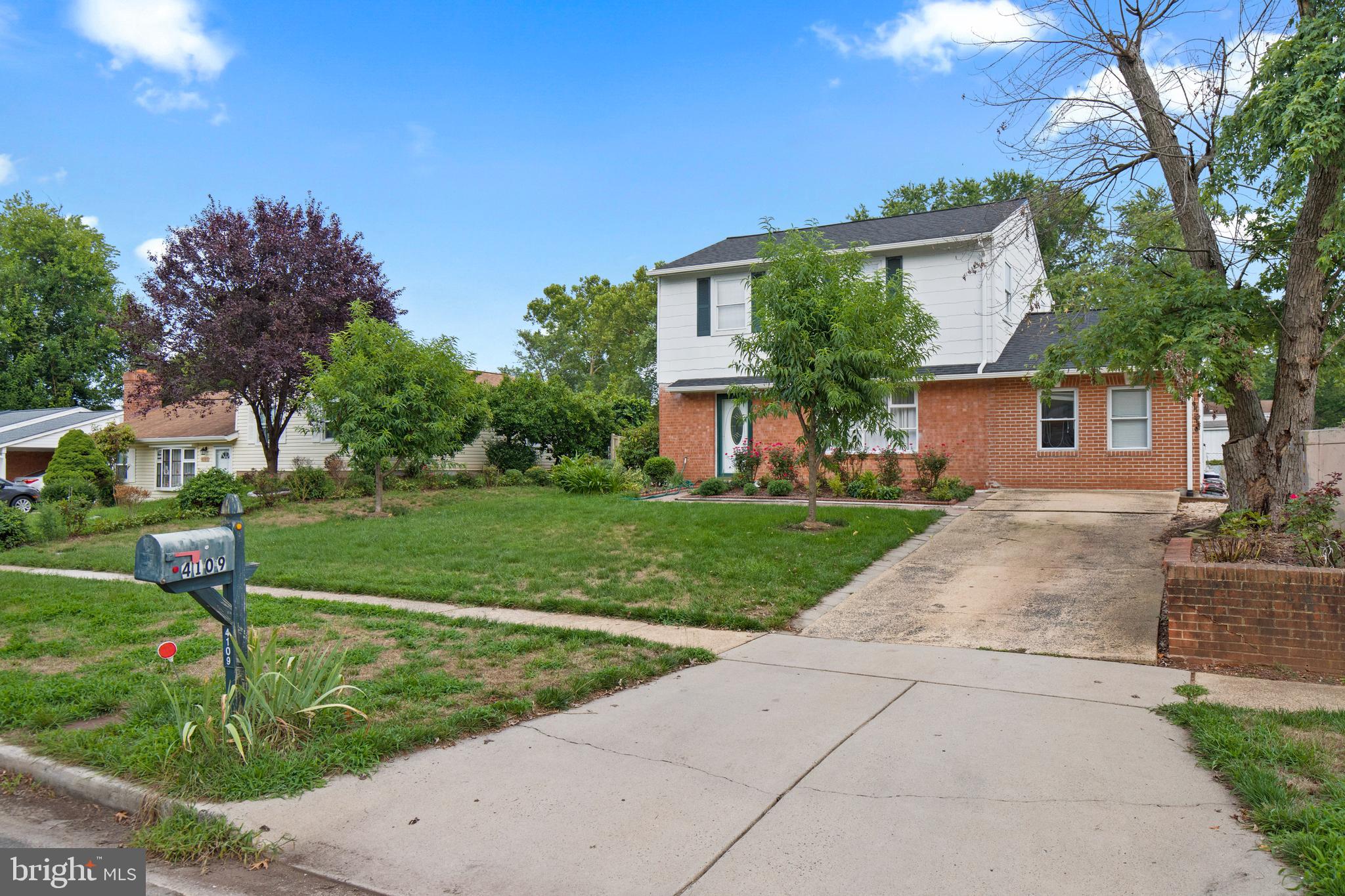 4109 Lees Corner Road Chantilly, VA 20151 - Photo 1 of 48 Gallery Image 1