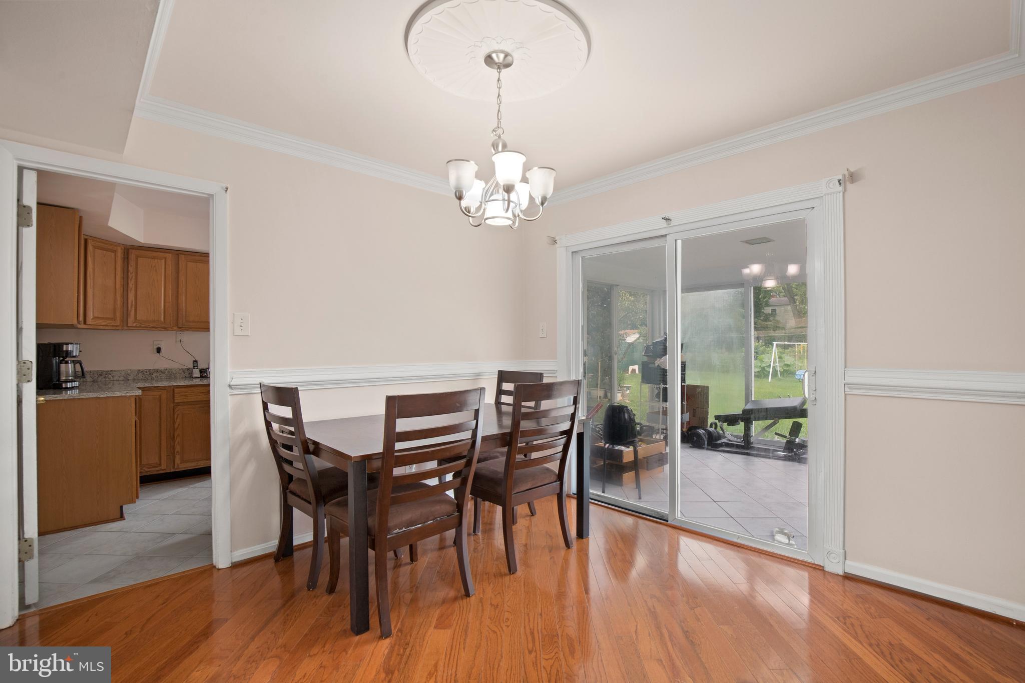 4109 Lees Corner Road Chantilly, VA 20151 - Photo 12 of 48 Dinning room