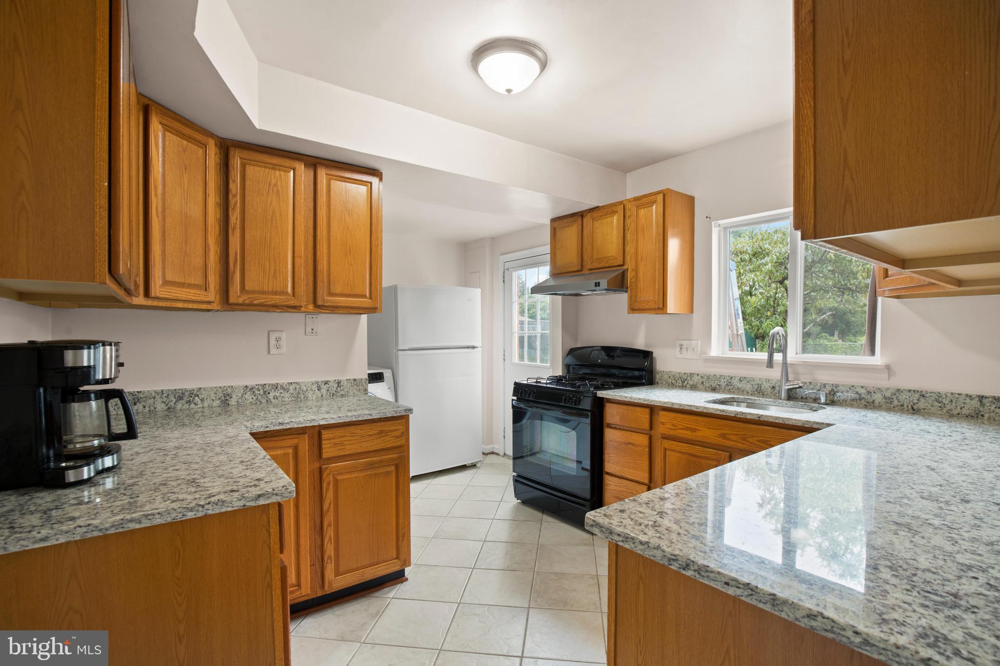4109 Lees Corner Road Chantilly, VA 20151 - Photo 15 of 48 Kitchen