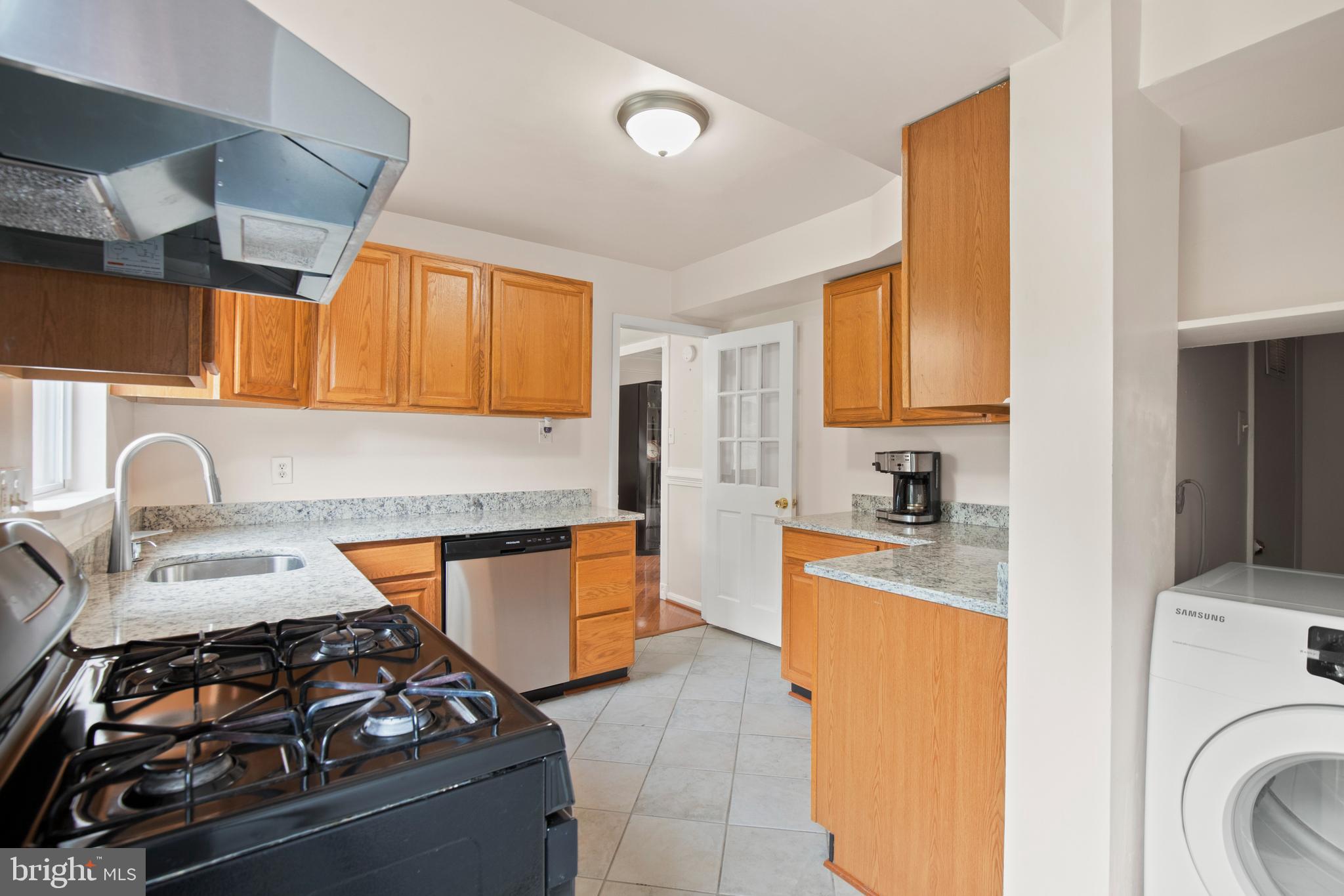 4109 Lees Corner Road Chantilly, VA 20151 - Photo 16 of 48 Kitchen