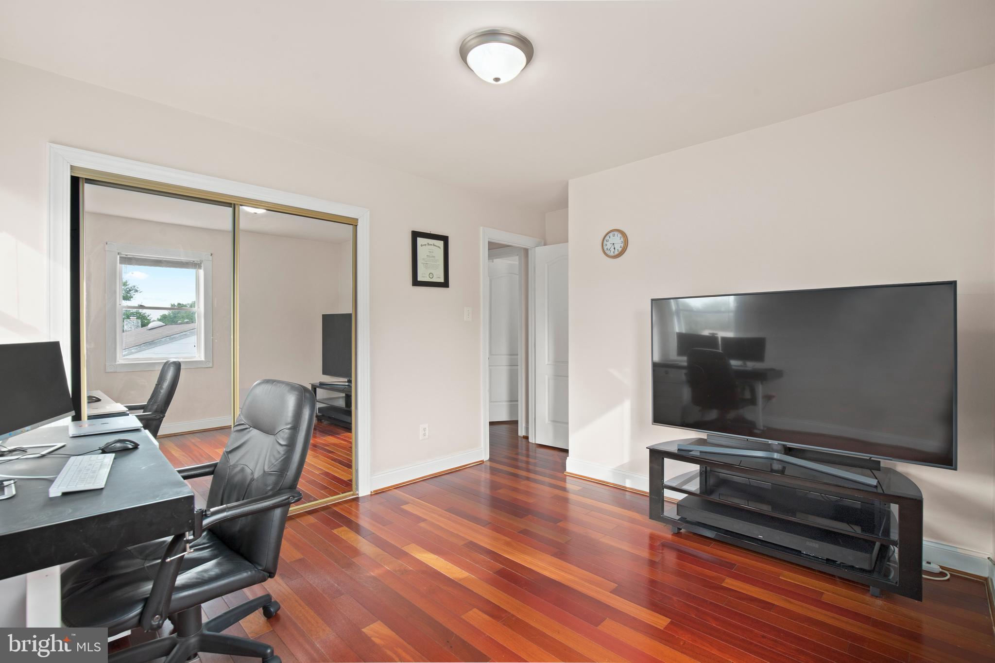 4109 Lees Corner Road Chantilly, VA 20151 - Photo 26 of 48 Bedroom 1