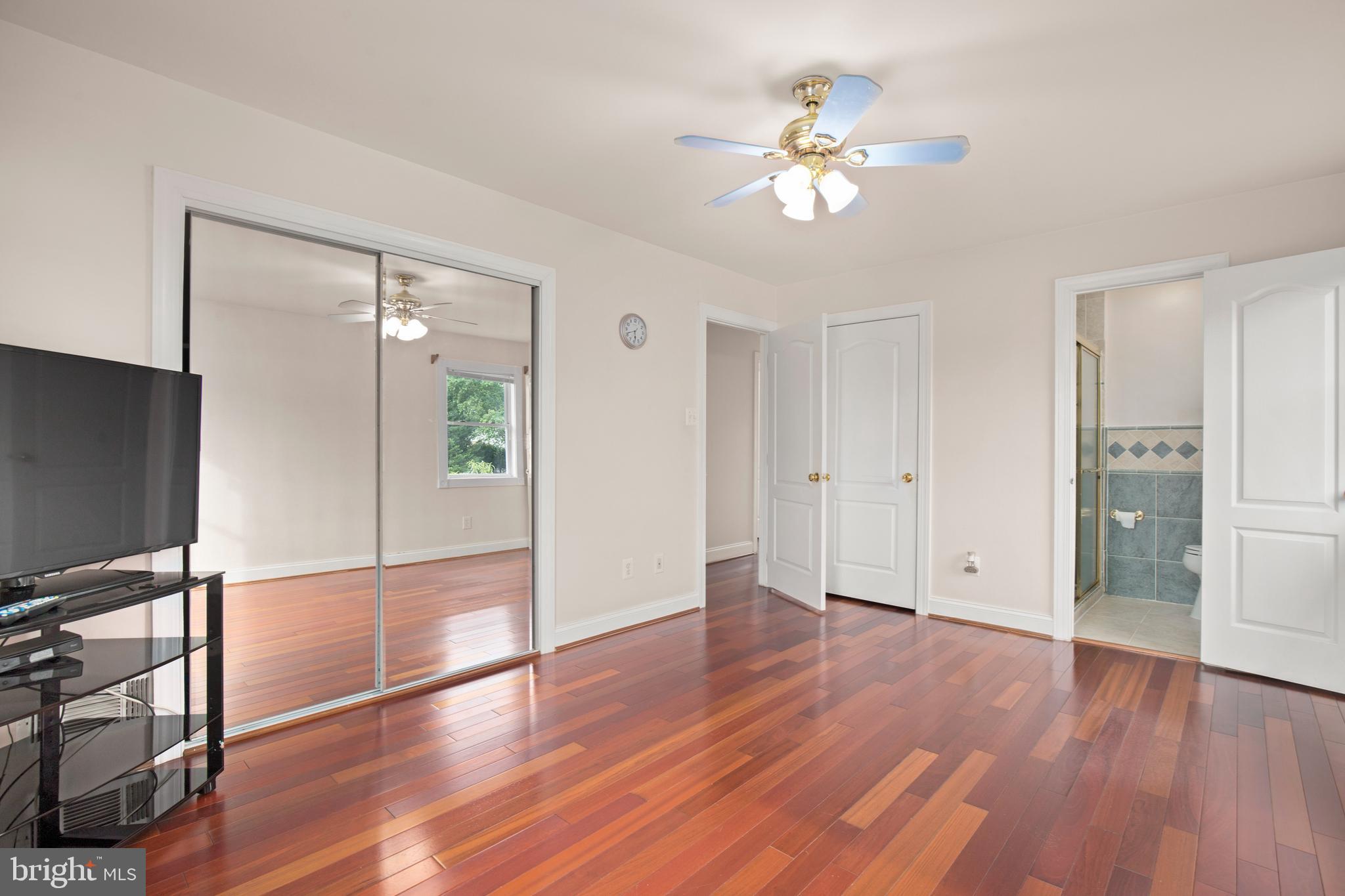 4109 Lees Corner Road Chantilly, VA 20151 - Photo 29 of 48 Master bedroom