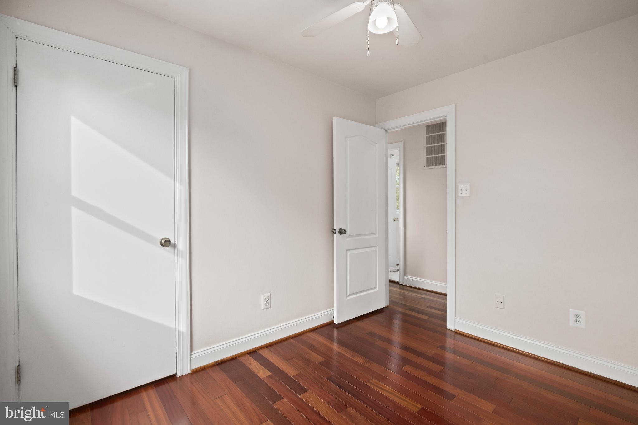4109 Lees Corner Road Chantilly, VA 20151 - Photo 34 of 48 Bedroom 2