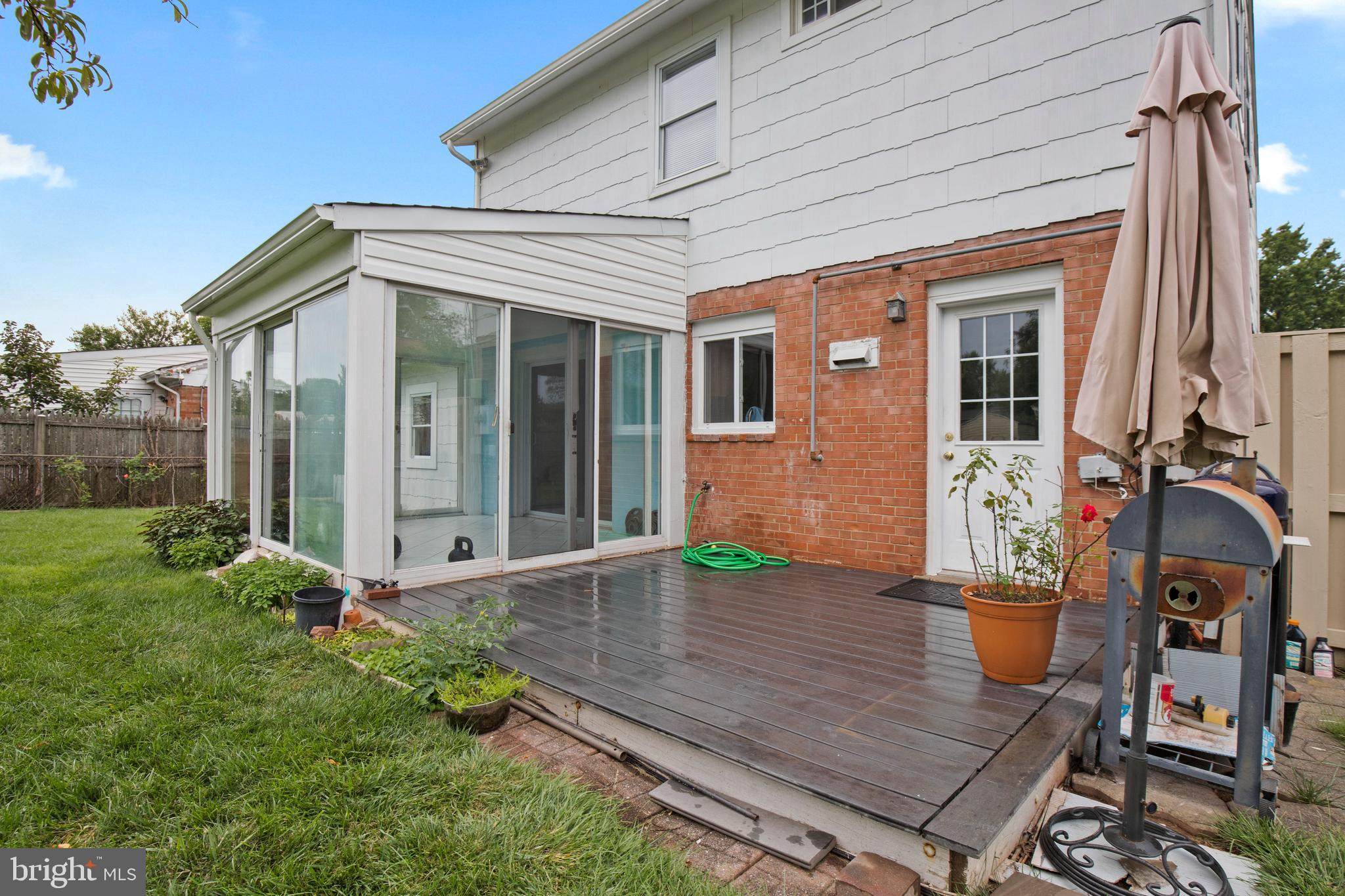 4109 Lees Corner Road Chantilly, VA 20151 - Photo 38 of 48 Deck