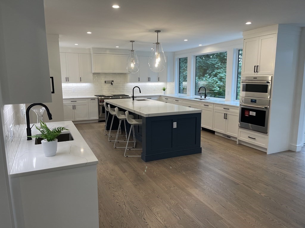 89 Ridge Road Newton, MA 02468 - Photo 4 of 23