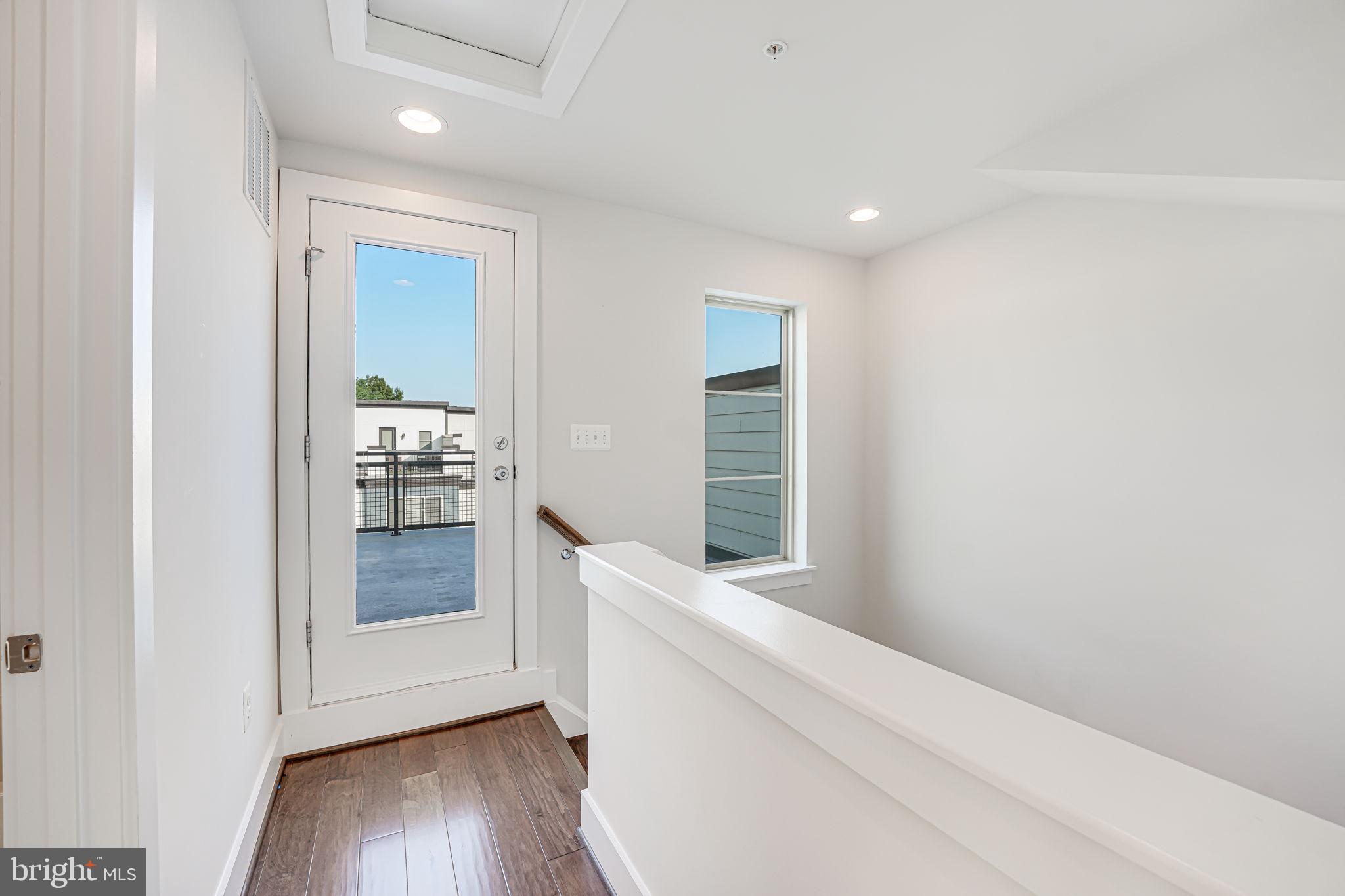 2865 Lowen Valley Road Alexandria, VA 22303 - Photo 24 of 34