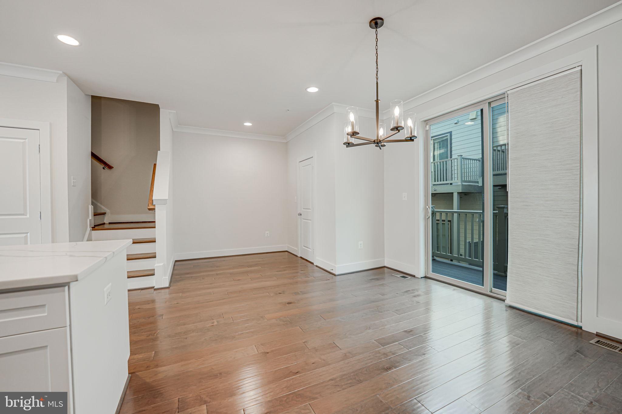 2865 Lowen Valley Road Alexandria, VA 22303 - Photo 7 of 34