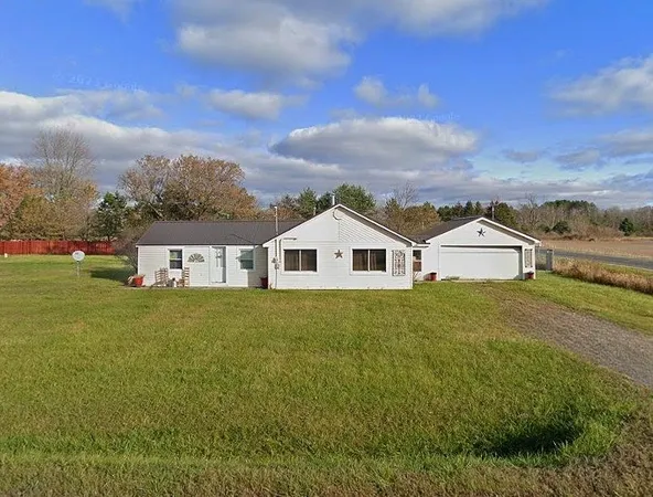 $99,000 | 2025 Highway 30, Gladwin, MI 48624