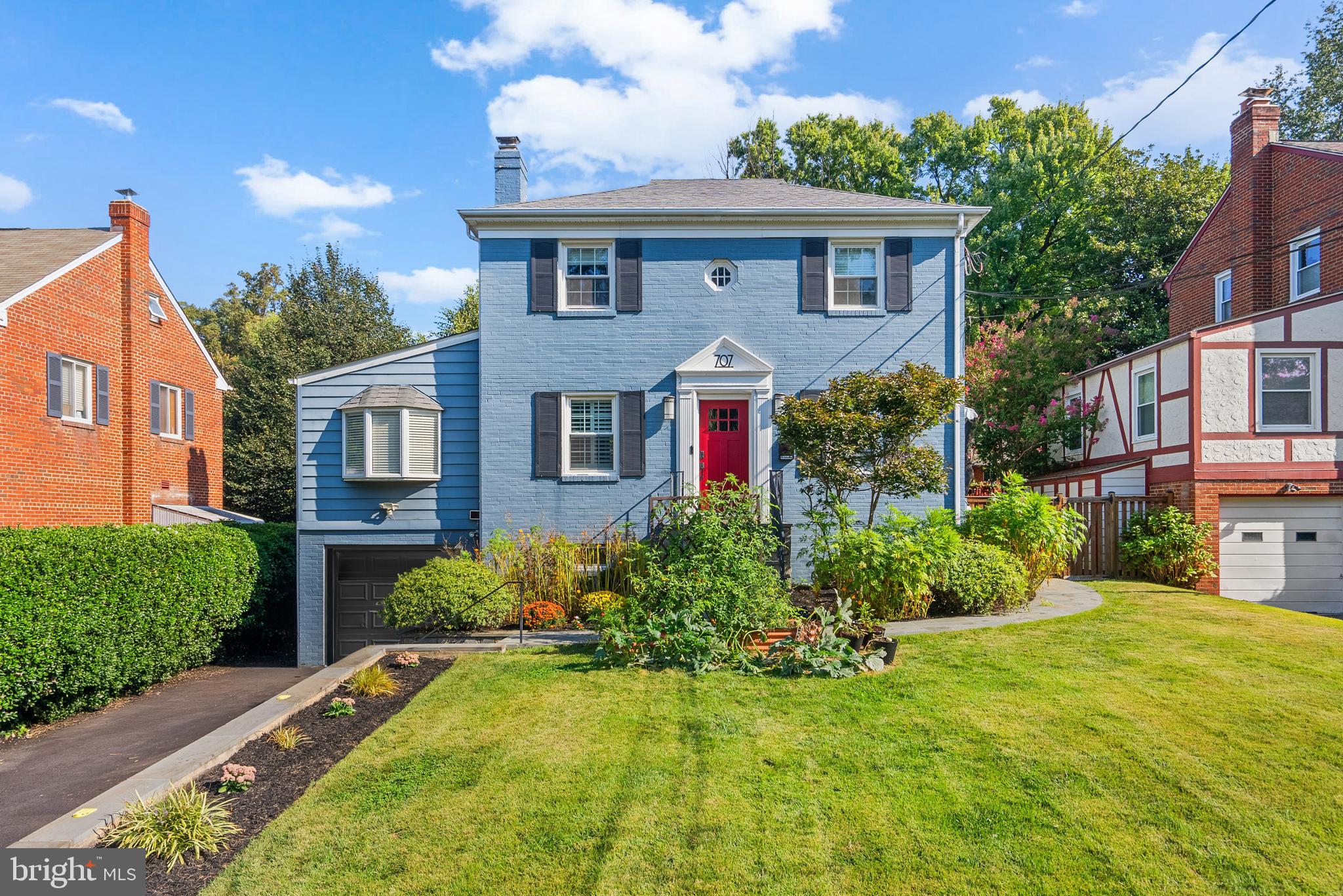 707 Forest Glen Road Silver Spring, MD 20901 - Photo 43 of 48 a front view of a house with yard and green space