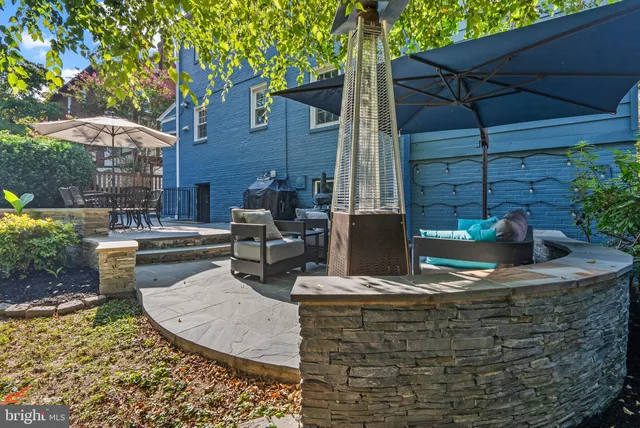 a view of outdoor space yard and patio