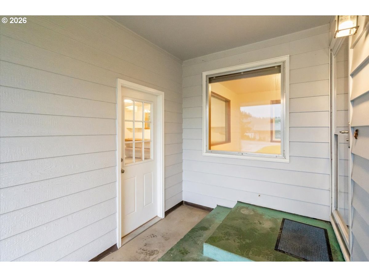 45777 Southwest Maple Lane Gaston, OR 97119 - Photo 32 of 48