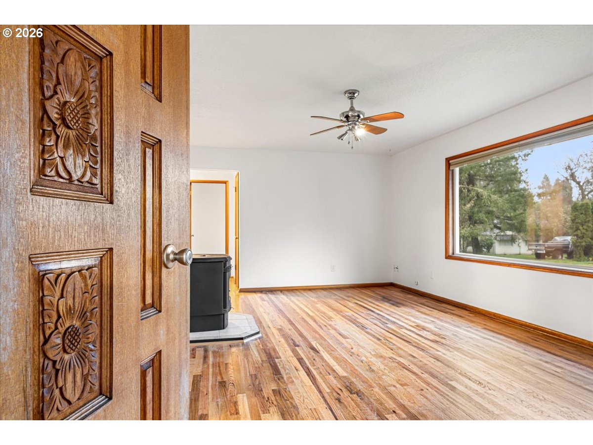 45777 Southwest Maple Lane Gaston, OR 97119 - Photo 7 of 48