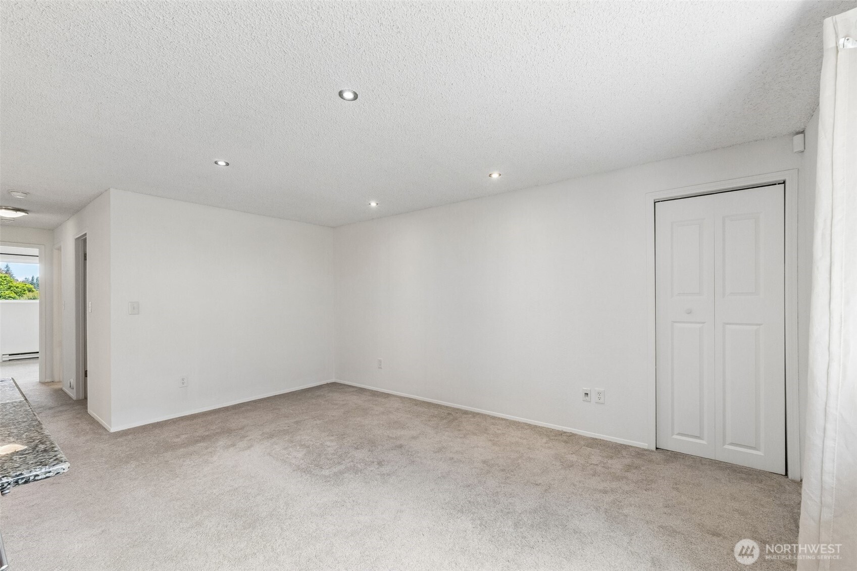 7909 218th Street Southwest, Unit 4 Edmonds, WA 98026 - Photo 15 of 28