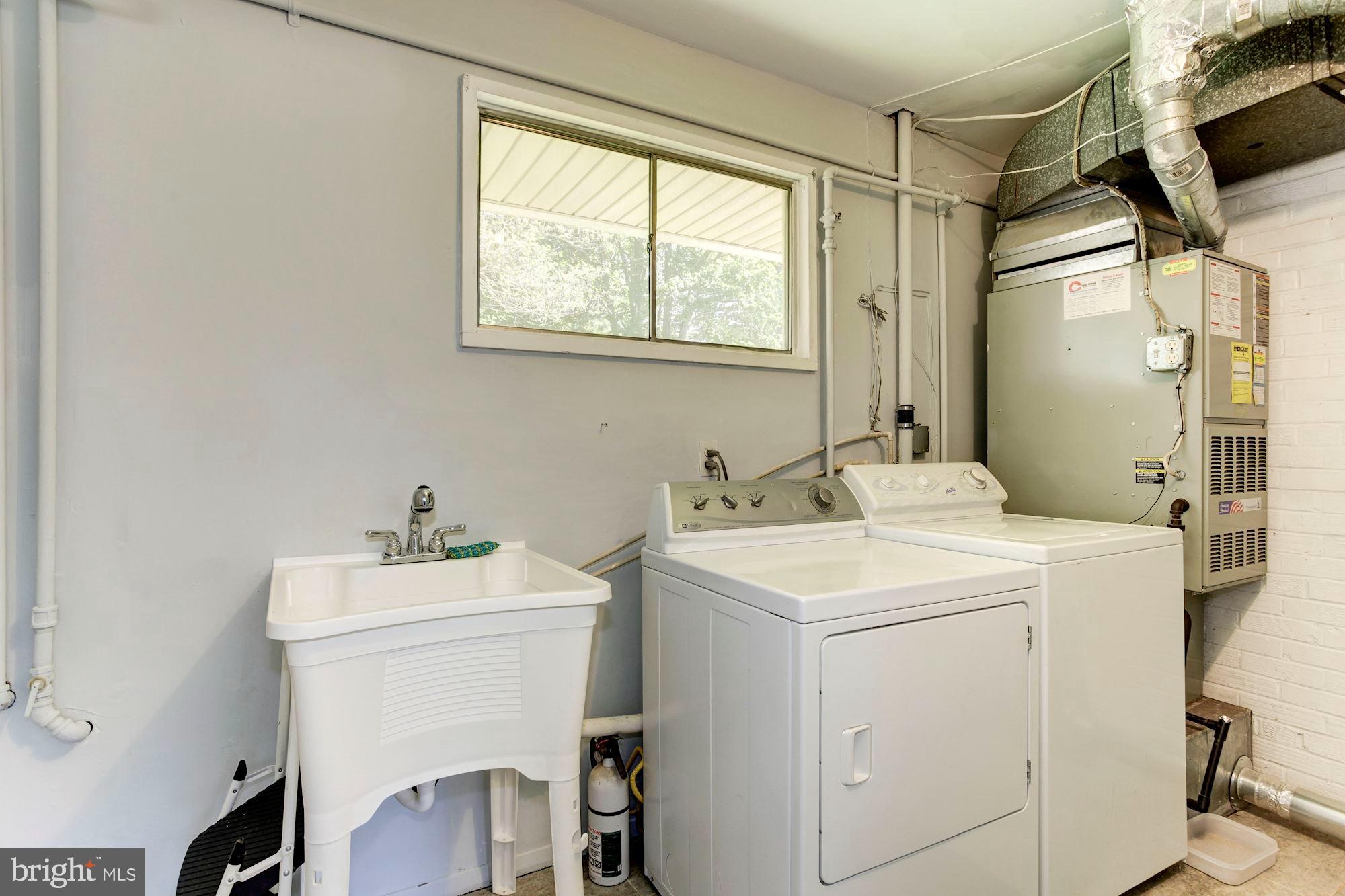 7414 Gresham Street Springfield, VA 22151 - Photo 14 of 31