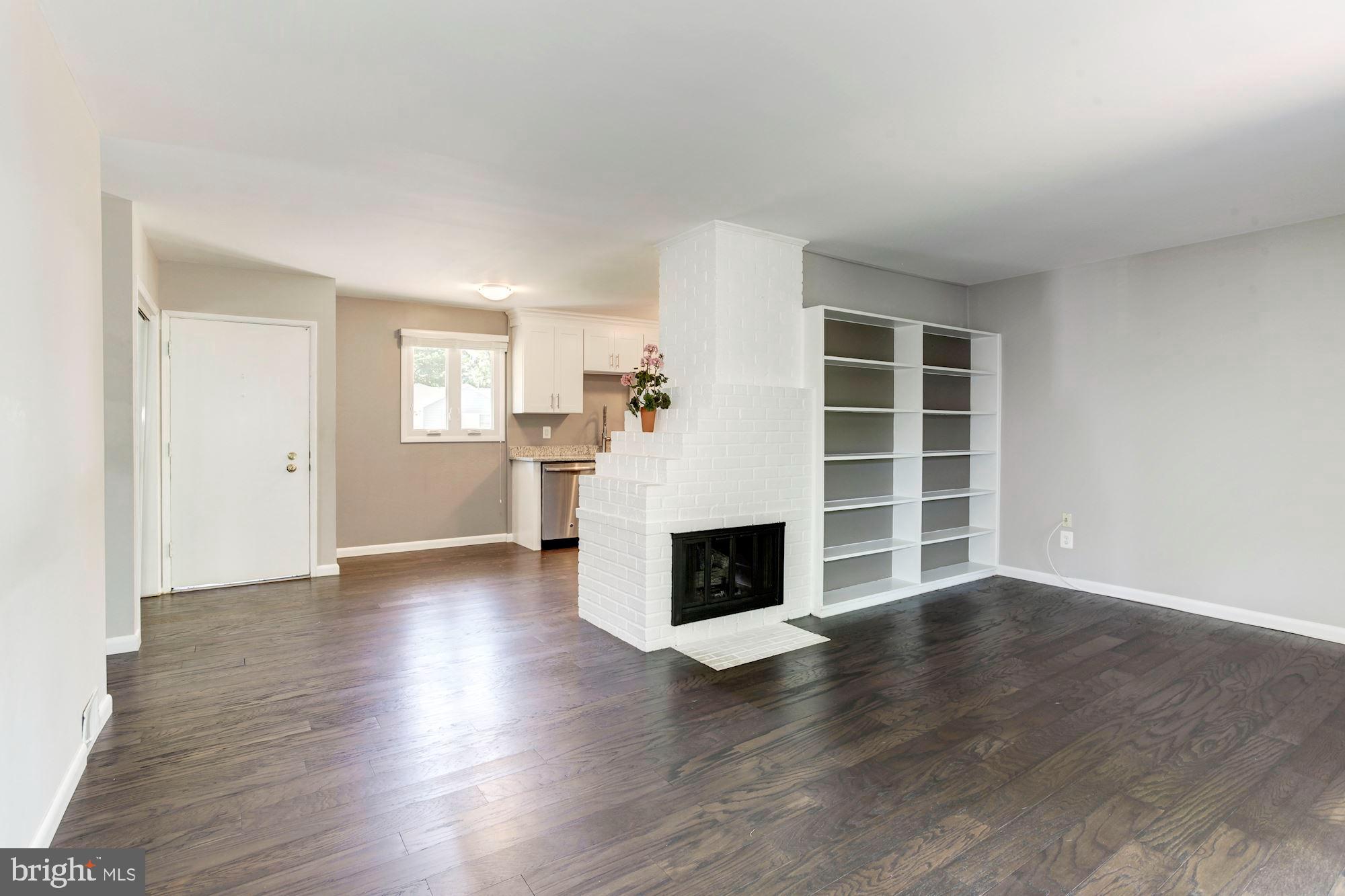 7414 Gresham Street Springfield, VA 22151 - Photo 8 of 31