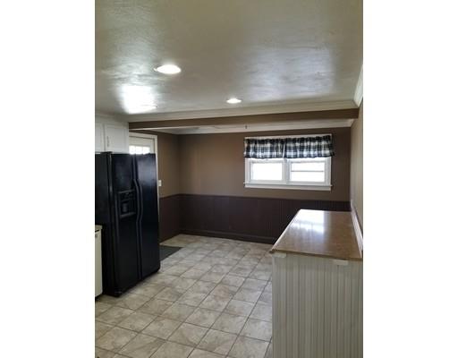 38 Tourigny Street Springfield, MA 01104 - Photo 4 of 15 Gallery Image 4