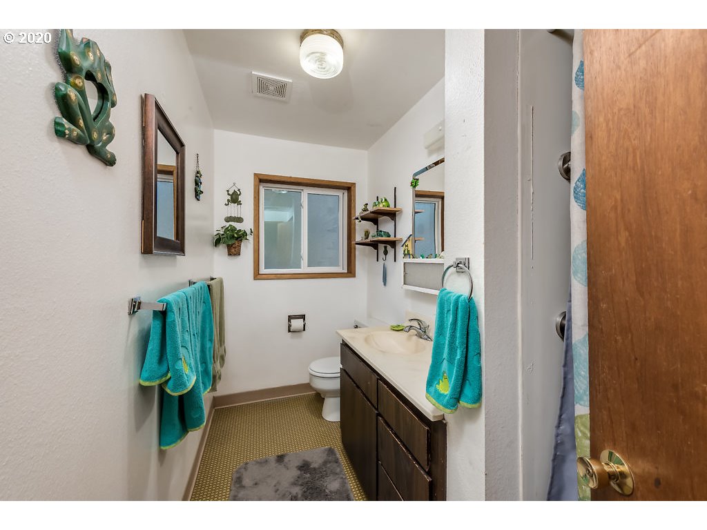 19462 Beutel Road Oregon City, OR 97045 - Photo 17 of 32 Gallery Image 17