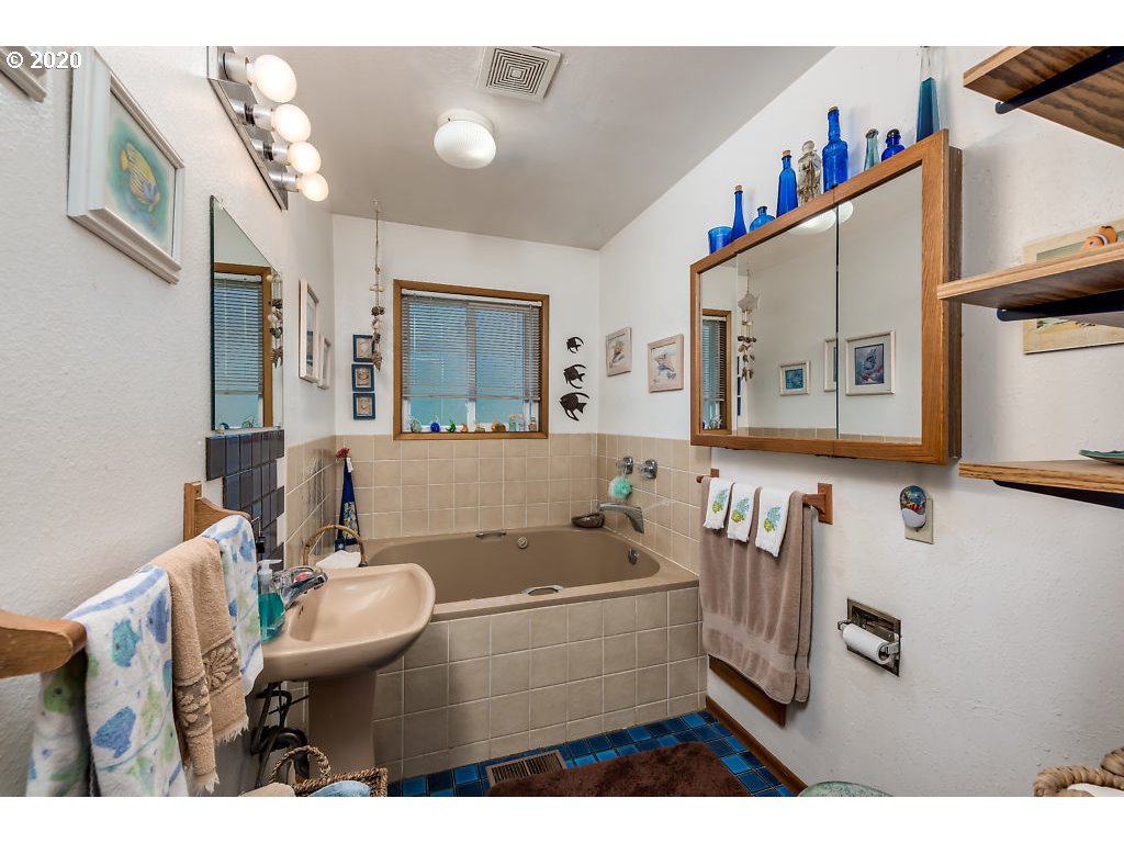 19462 Beutel Road Oregon City, OR 97045 - Photo 22 of 32 Gallery Image 22