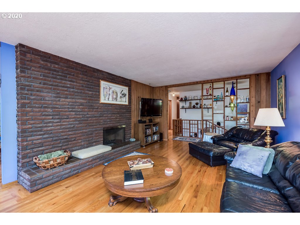 19462 Beutel Road Oregon City, OR 97045 - Photo 6 of 32 Gallery Image 6