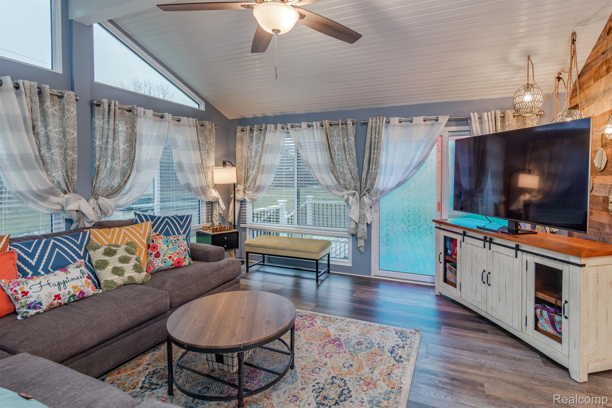 685 County Farm Road Howell, MI 48843 - Photo 11 of 41 Gallery Image 11