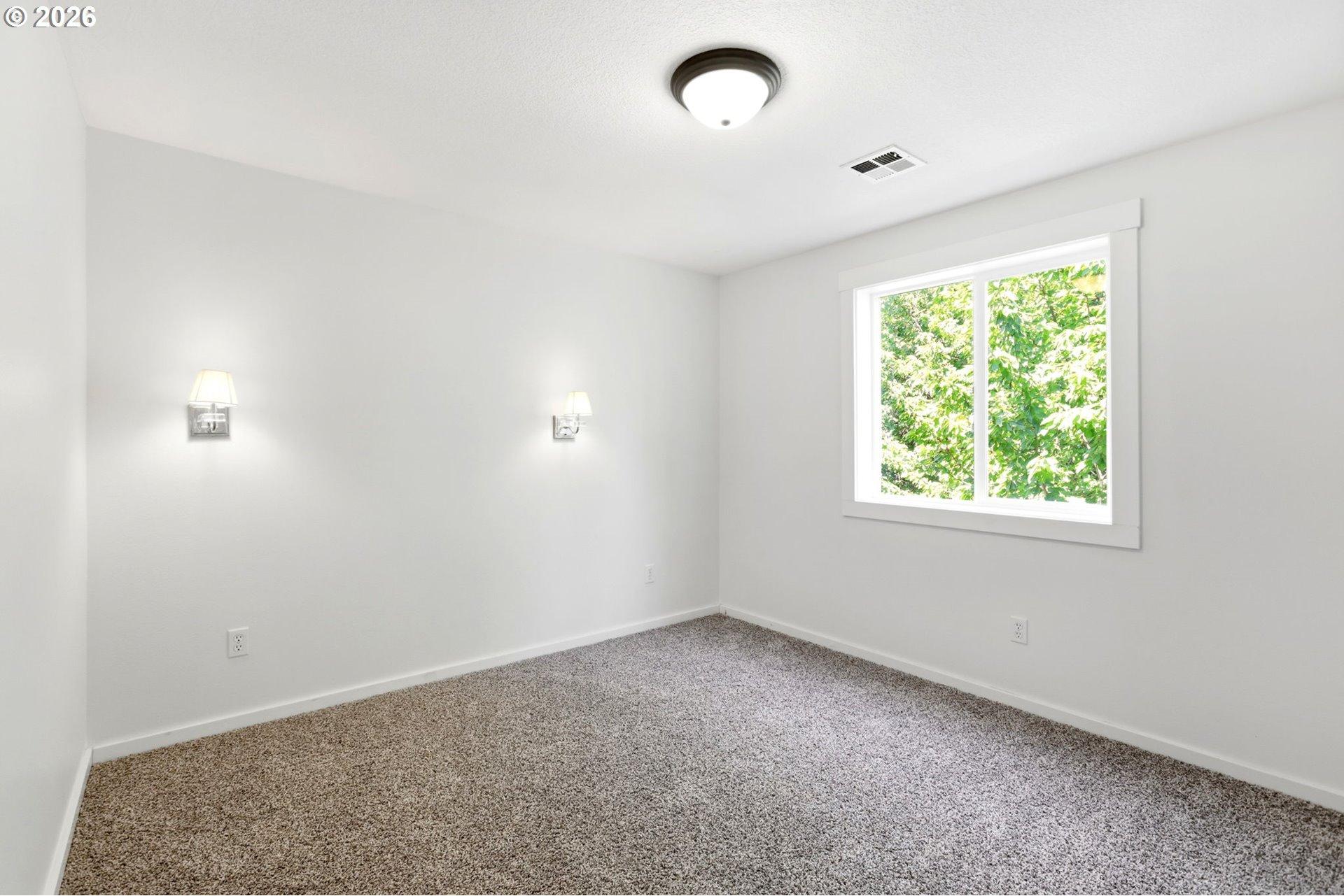 439 Vista Ridge Court Gaston, OR 97119 - Photo 23 of 48 Bedroom