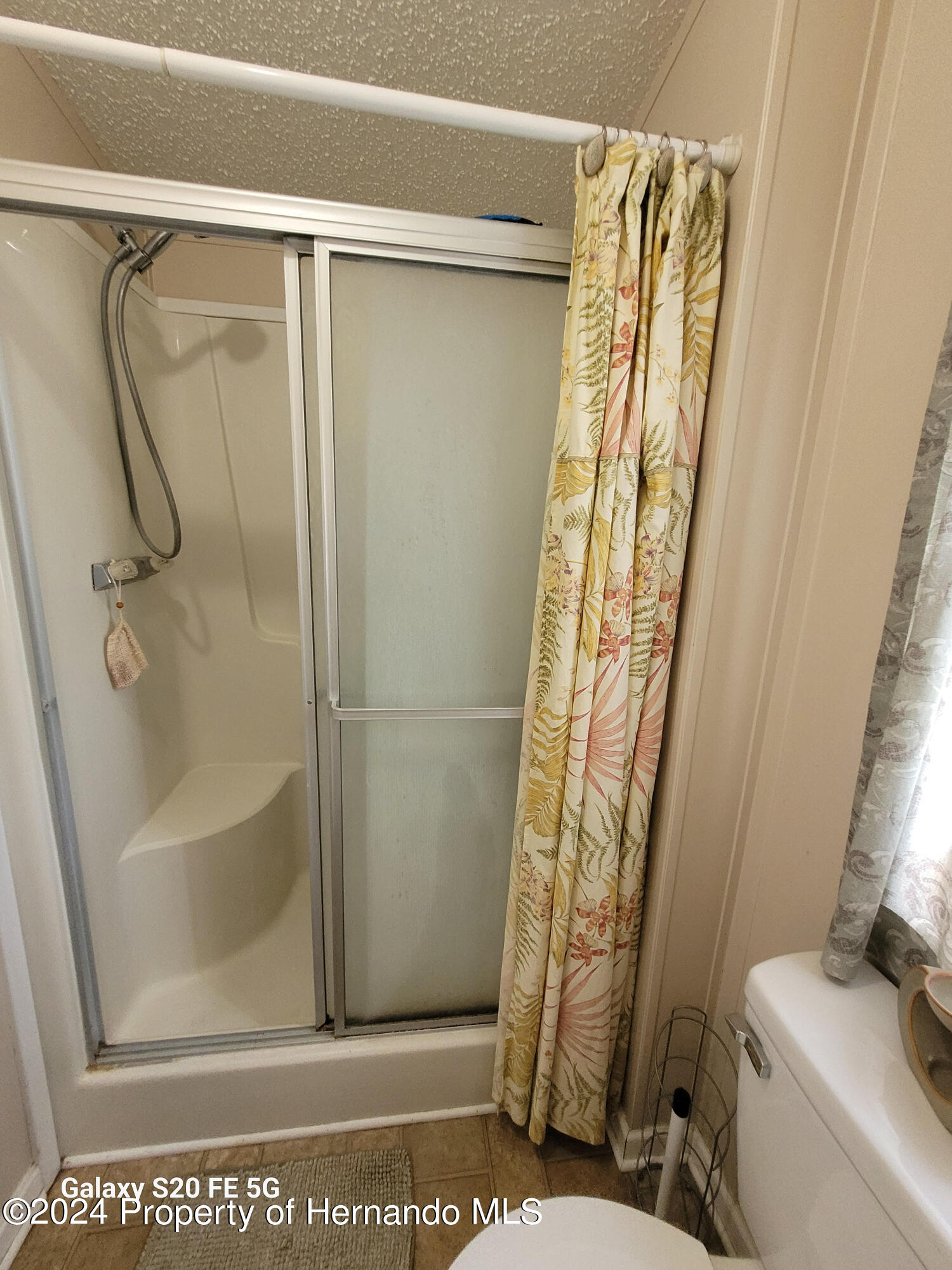 14902 Rialto Avenue Brooksville, FL 34613 - Photo 23 of 55 Primary Bath 3