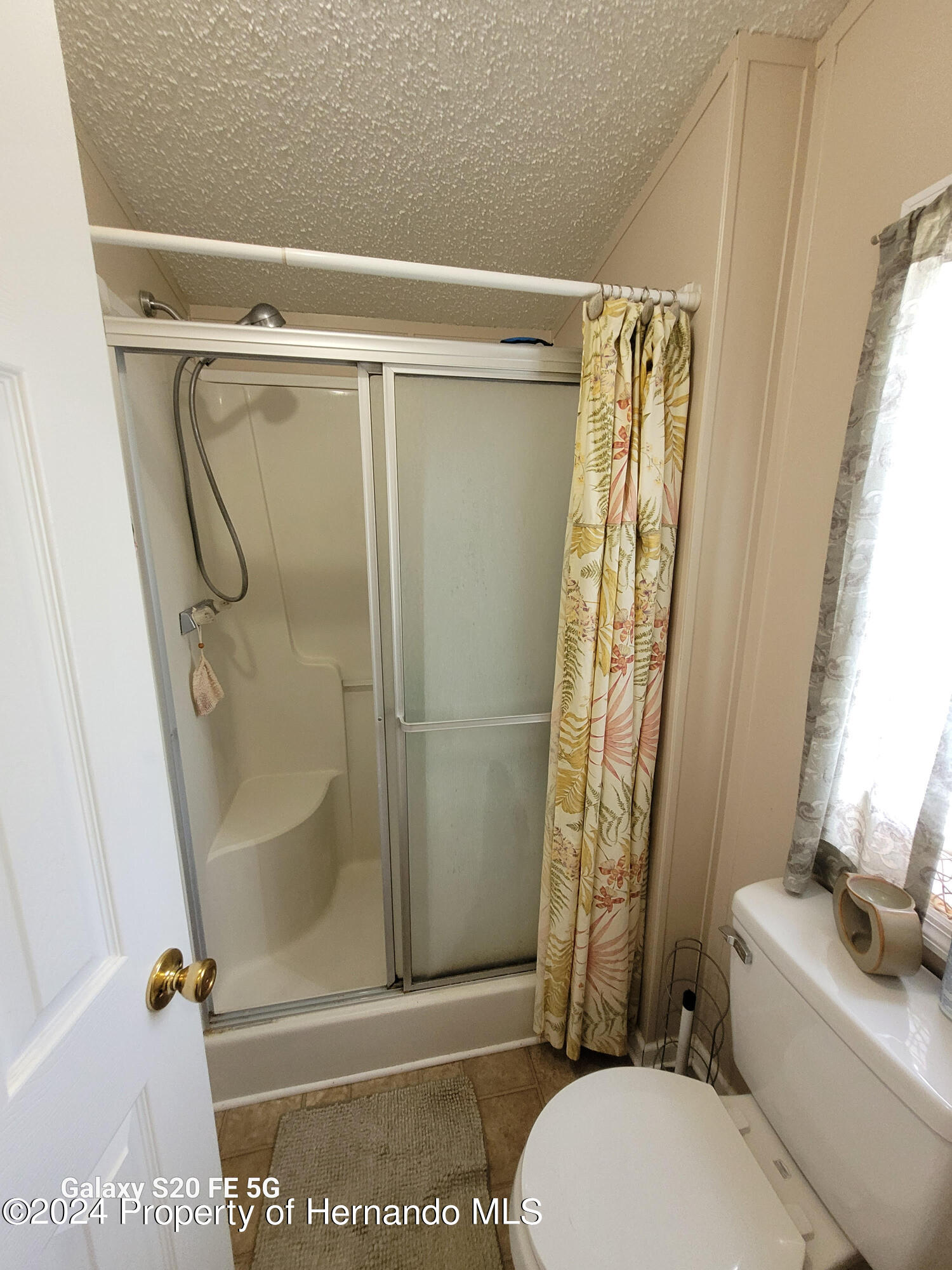 14902 Rialto Avenue Brooksville, FL 34613 - Photo 24 of 55 Primary Bath