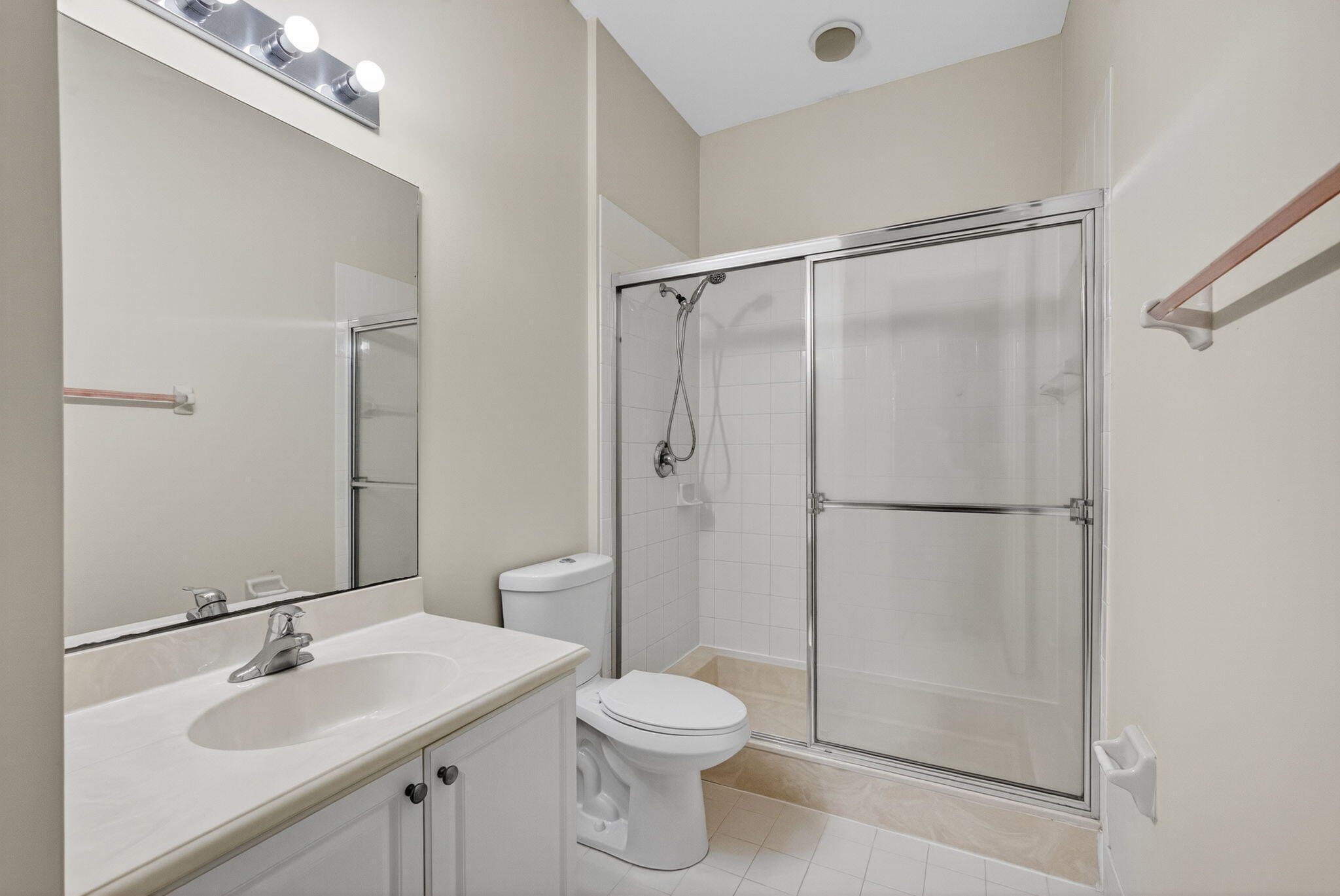 1562 Grande Cull Way Jupiter, FL 33458 - Photo 22 of 35 Primary Bathroom