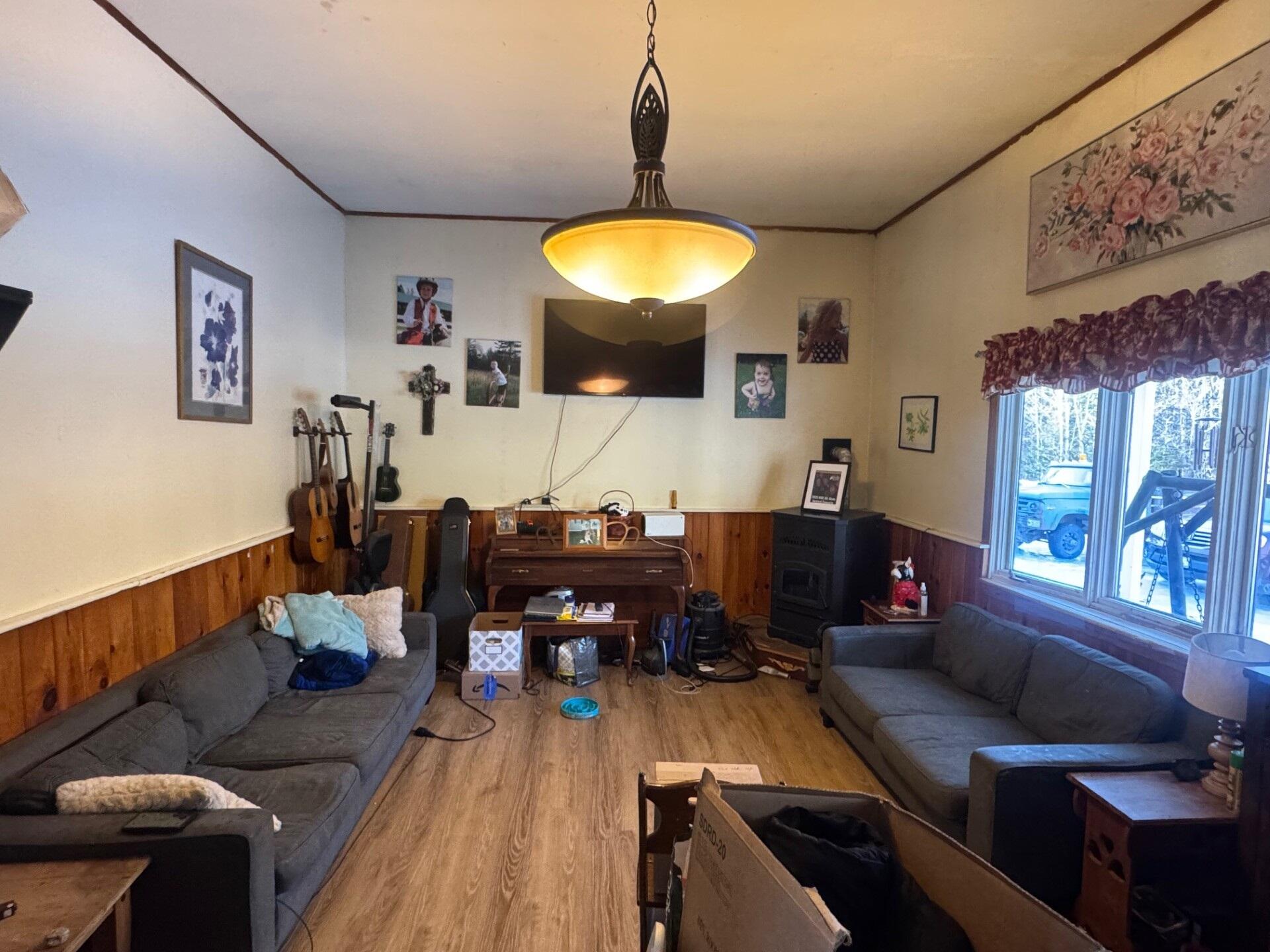 226 Laskey Road Ludlow, ME 04730 - Photo 4 of 17 Family Room (226 Laskey Road)