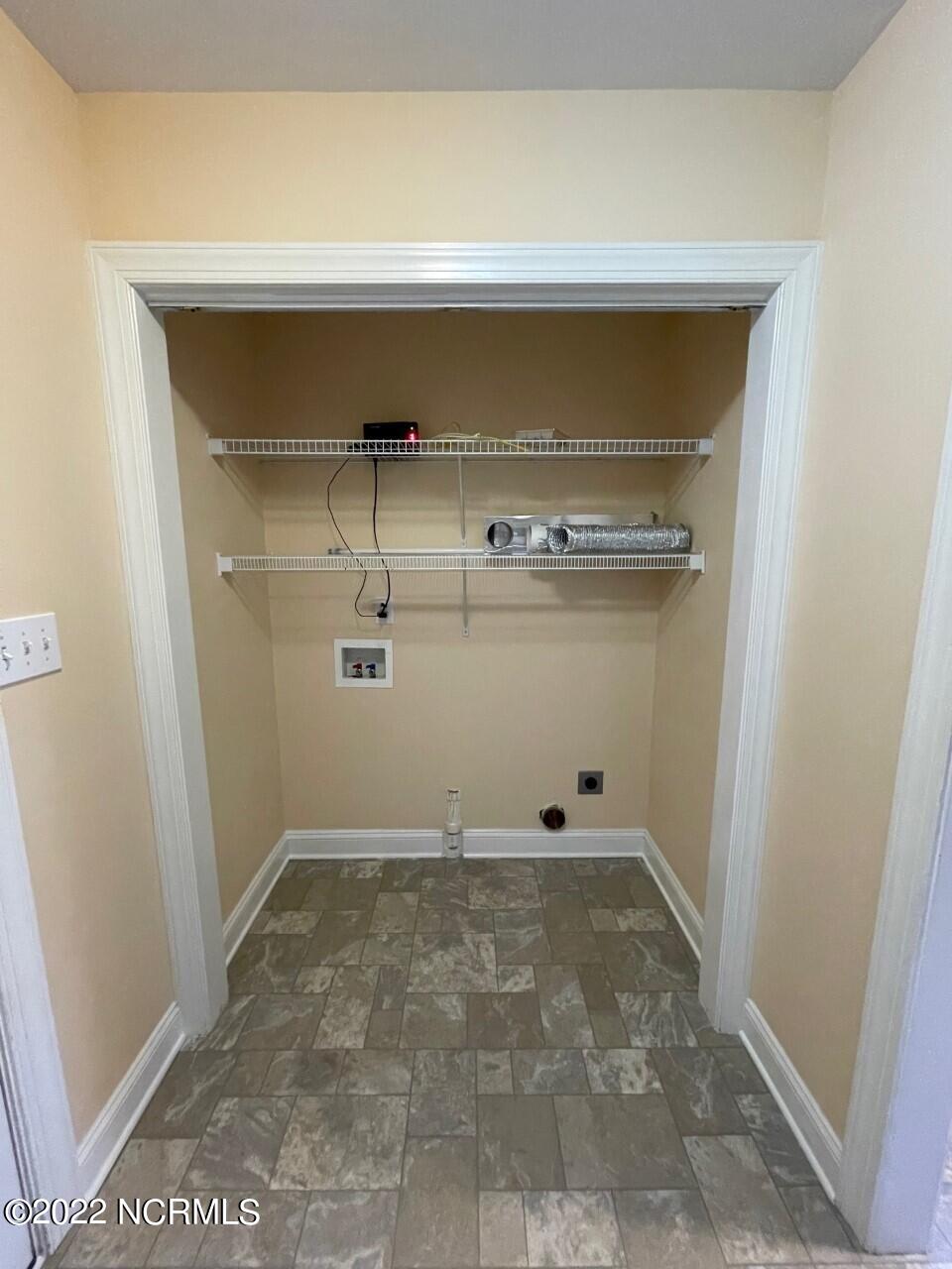 109 Stone Creek Road Holly Ridge, NC 28445 - Photo 10 of 16 LAUNDRY