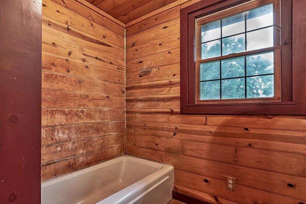 9138 Kinney Road Mount Vernon, OH 43050 - Photo 14 of 28 Gallery Image 14