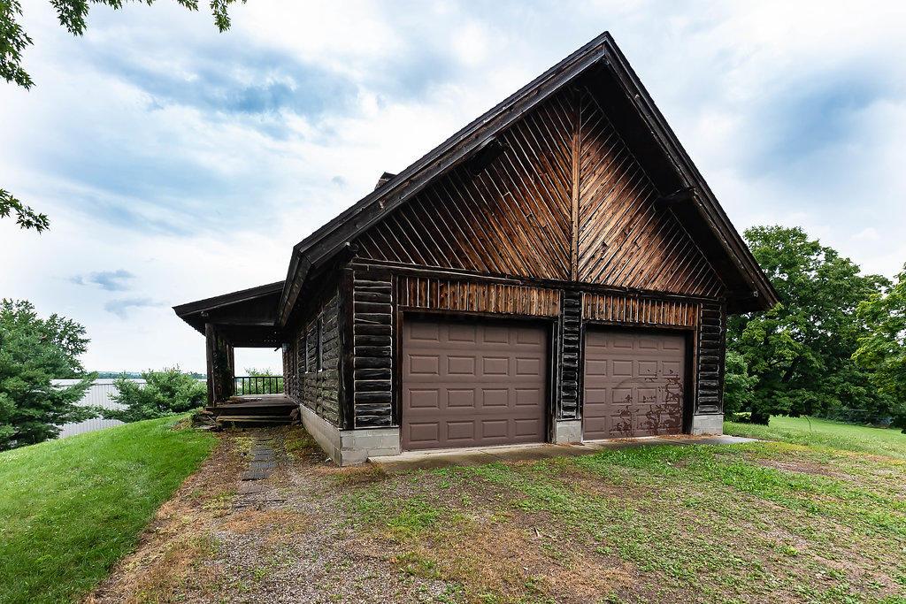 9138 Kinney Road Mount Vernon, OH 43050 - Photo 4 of 28 Gallery Image 4