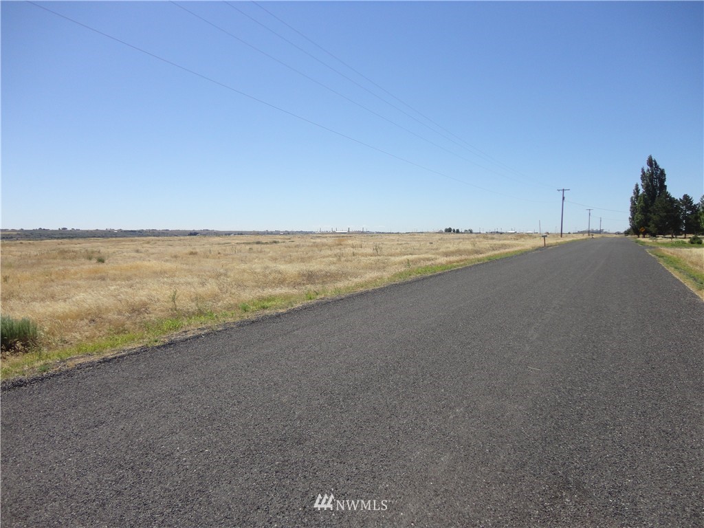 8 Rd H.8 Northeast Moses Lake, WA 98837 - Photo 4 of 8 Gallery Image 4