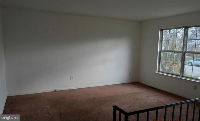 8706 Crandall Road Lanham, MD 20706 - Photo 6 of 14 Living Room