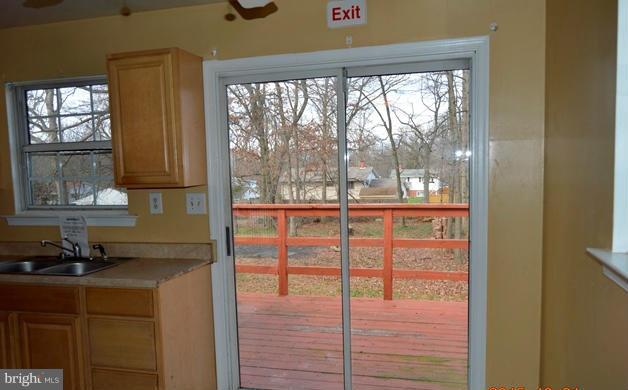 8706 Crandall Road Lanham, MD 20706 - Photo 10 of 14 Kitchen