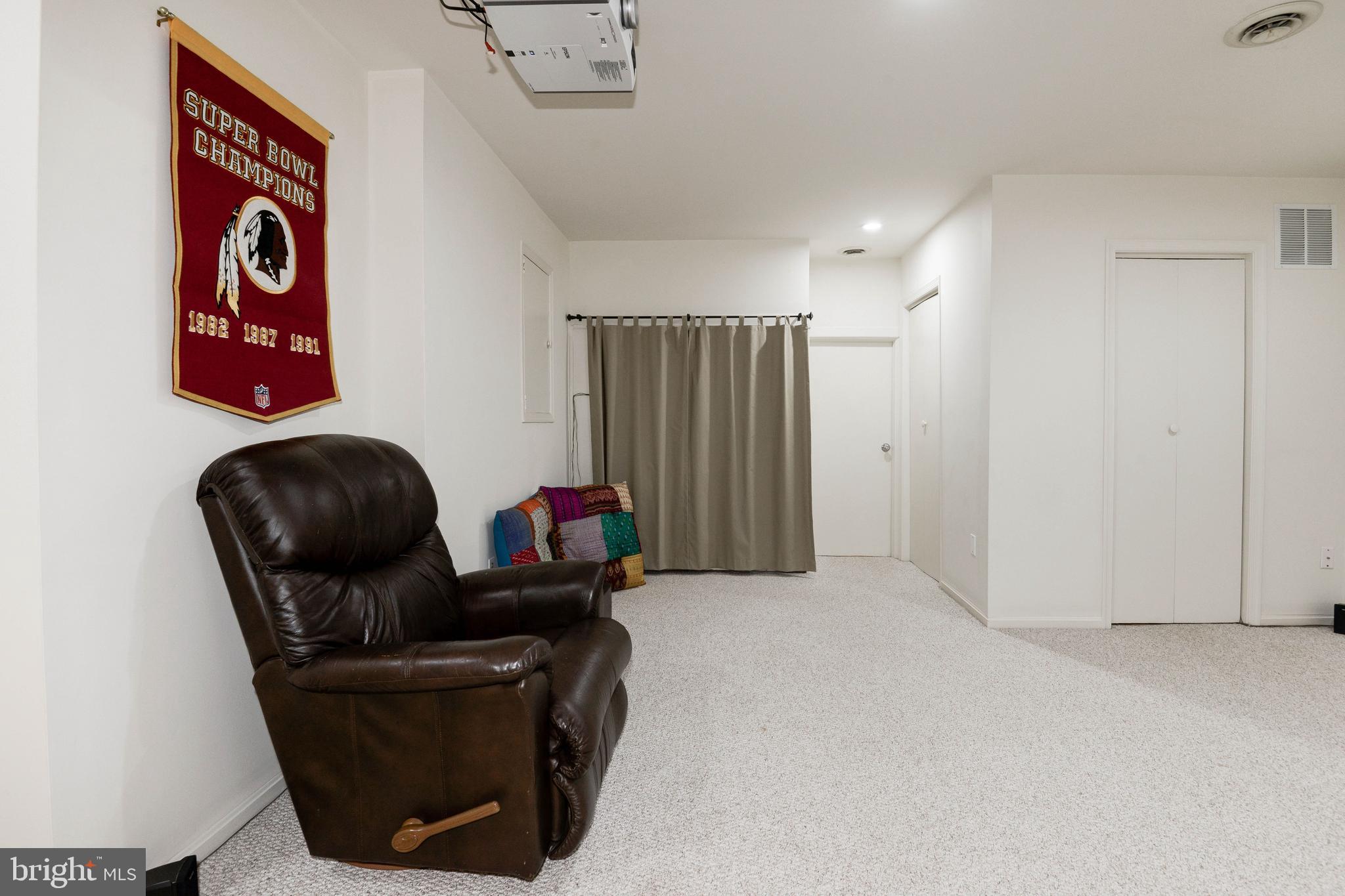 2080 Golf Course Drive Reston, VA 20191 - Photo 29 of 48